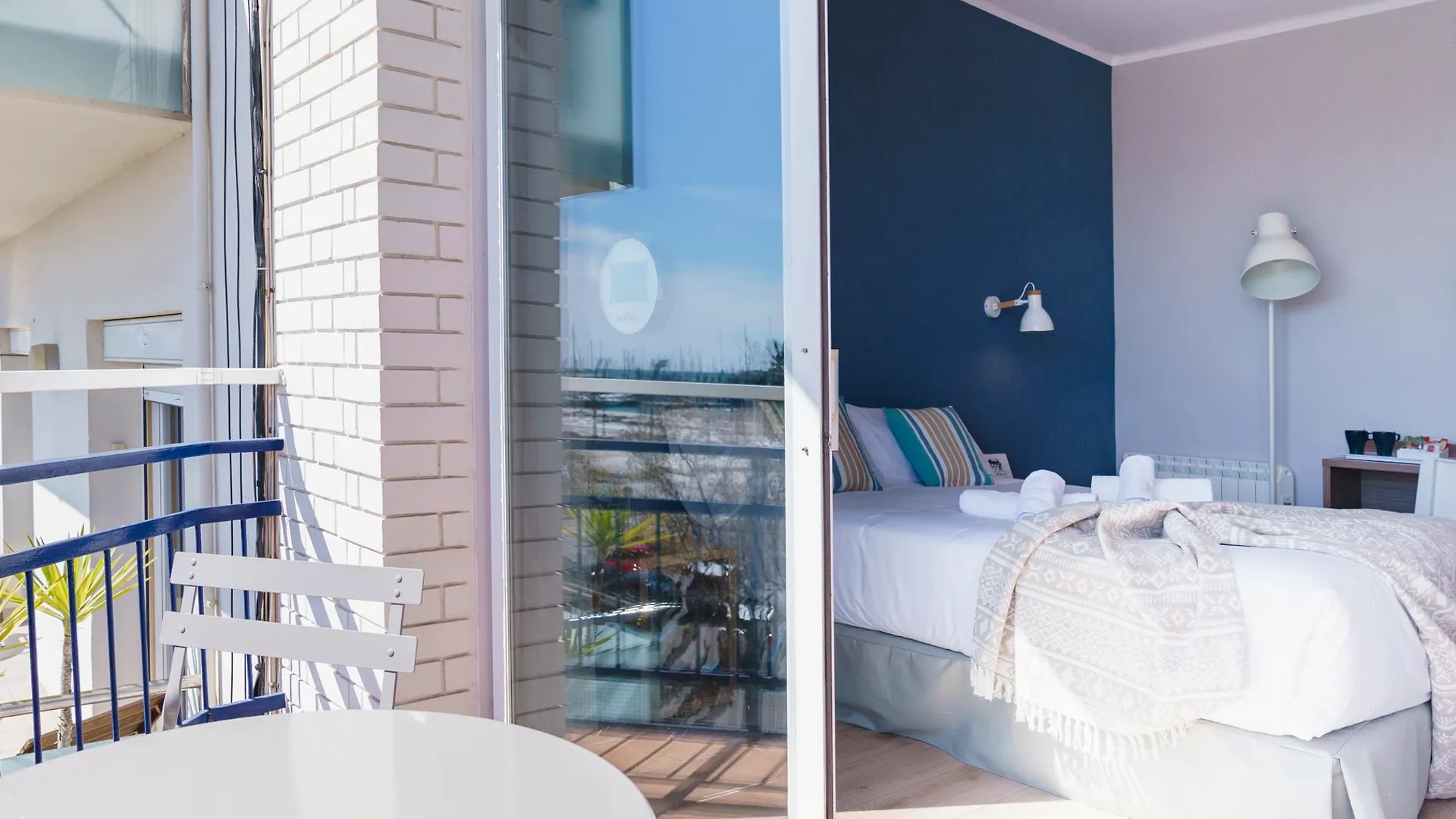 ** Hotel Bypillow Mumm Vilanova i la Geltru Spain